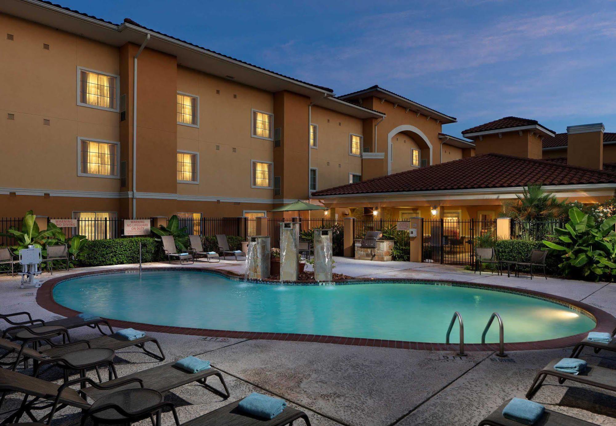 Towneplace Suites Houston North/Shenandoah Ngoại thất bức ảnh